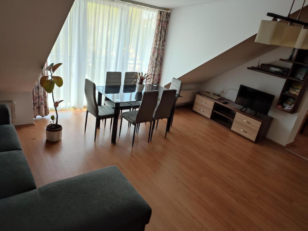 Larix Apartman Sárvár Exterior foto